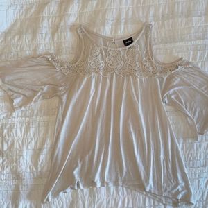 Daytrip Cold Shoulder Top (M)